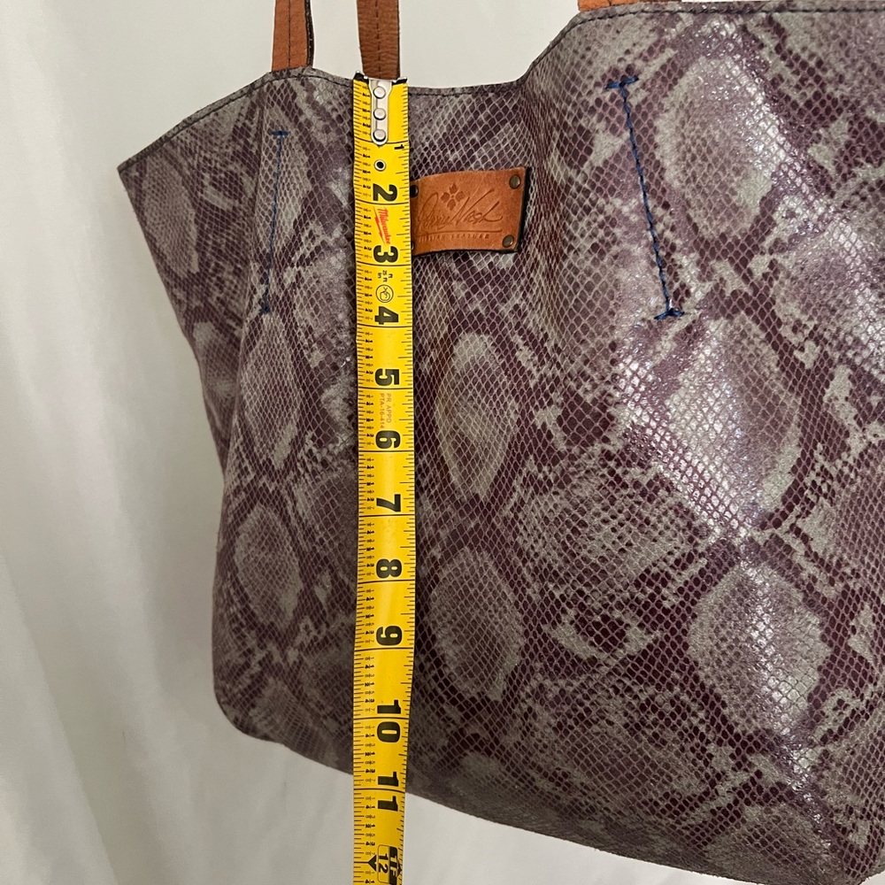 ✨Low Start ✨Patricia Nash Snake-Print Tote with Tan Straps - Picture 6 of 8